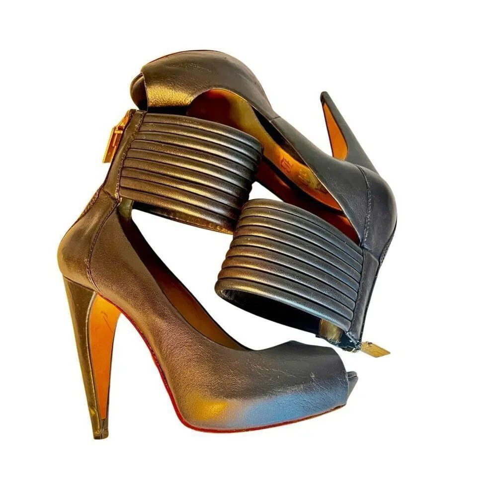 L.A.M.B. LAMB Black Leather Cuff Stilettos Peep Toe Heels Y2K Designer Size 6M - Picture 5 of 16